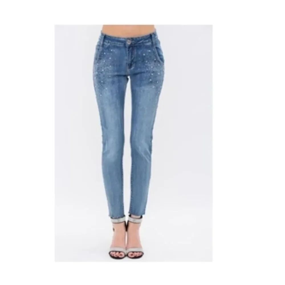 NWOT VOCAL Bling Jeans Raw hem Skinny Medium